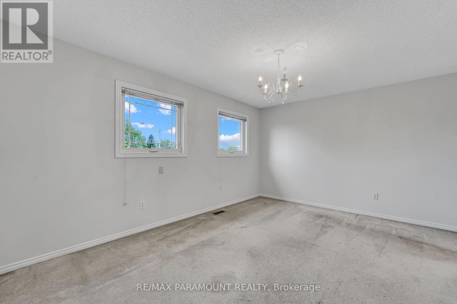 712 Savoy Crescent, Mississauga (Hurontario), Ontario  L5R 3C4 - Photo 37 - W12157347