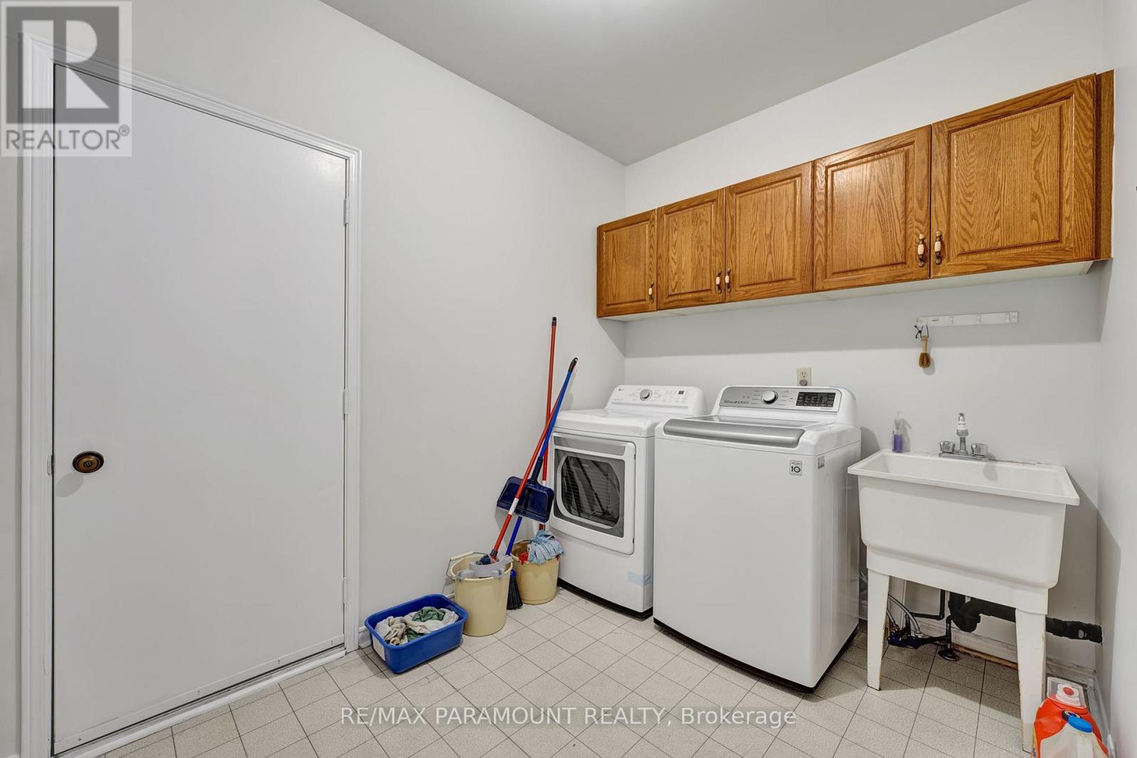 712 Savoy Crescent, Mississauga (Hurontario), Ontario  L5R 3C4 - Photo 43 - W12157347