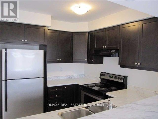 33 Volner Road, Brampton, Ontario  L7A 0A8 - Photo 2 - W12157354