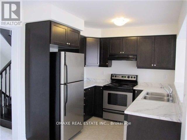 33 Volner Road, Brampton, Ontario  L7A 0A8 - Photo 3 - W12157354