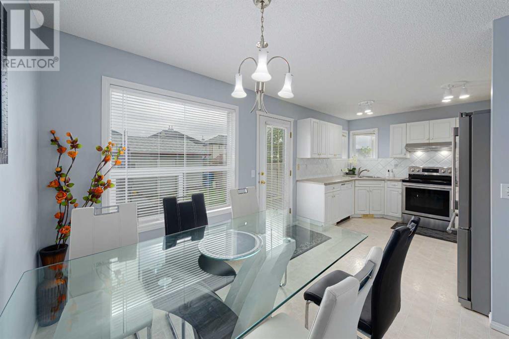 11 Taravista Gardens Ne, Calgary, Alberta  T3J 4K8 - Photo 12 - A2220371