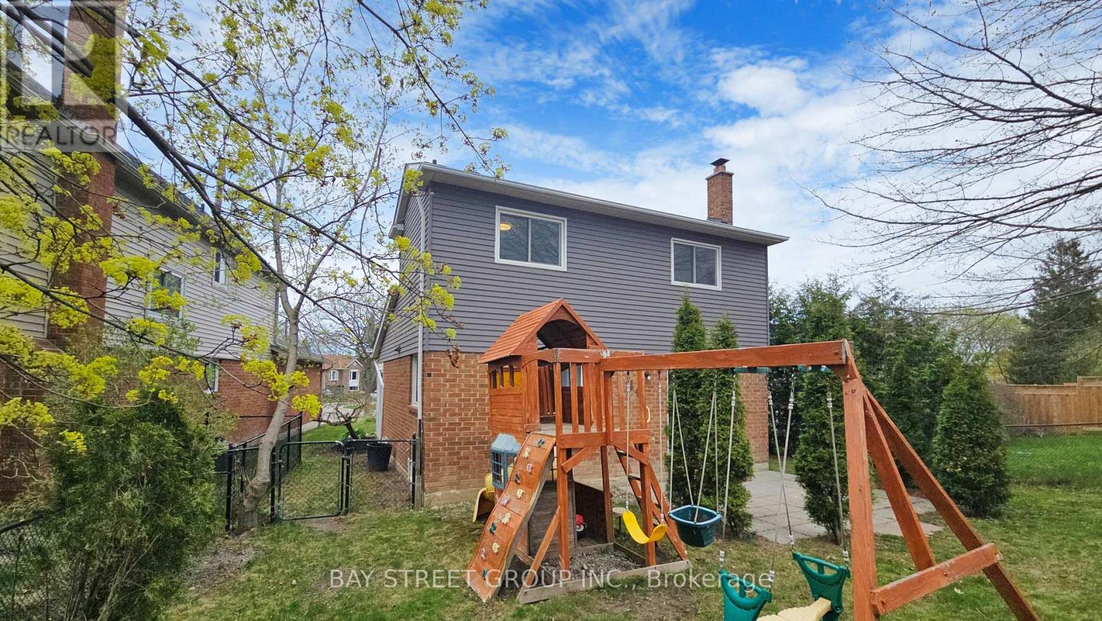 14 Barrow Court, Whitby, Ontario  L1P 1E4 - Photo 39 - E12126530