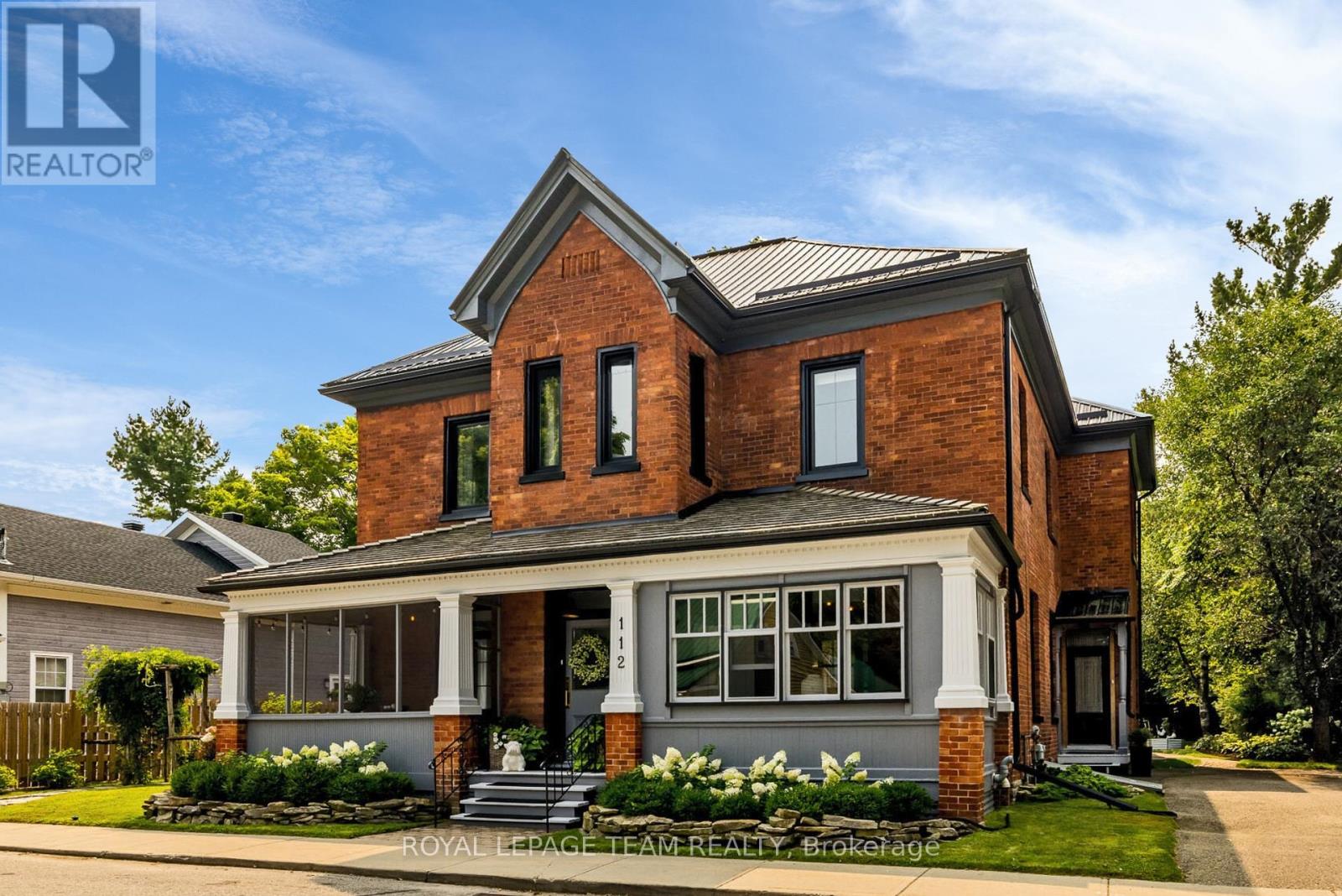112 Brock Street East Street E, Merrickville-Wolford, Ontario  K0G 1N0 - Photo 2 - X12157360