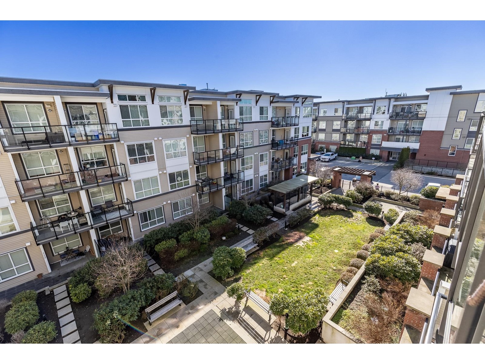 312 6468 195a Street, Surrey, British Columbia  V4N 6R6 - Photo 12 - R3003469
