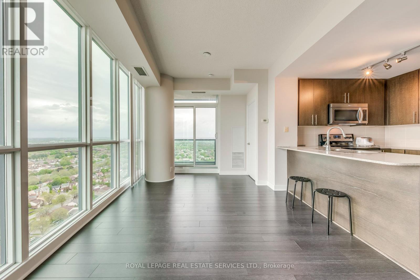 2608 - 3985 Grand Park Drive, Mississauga (City Centre), Ontario  L5B 0H8 - Photo 7 - W12157361