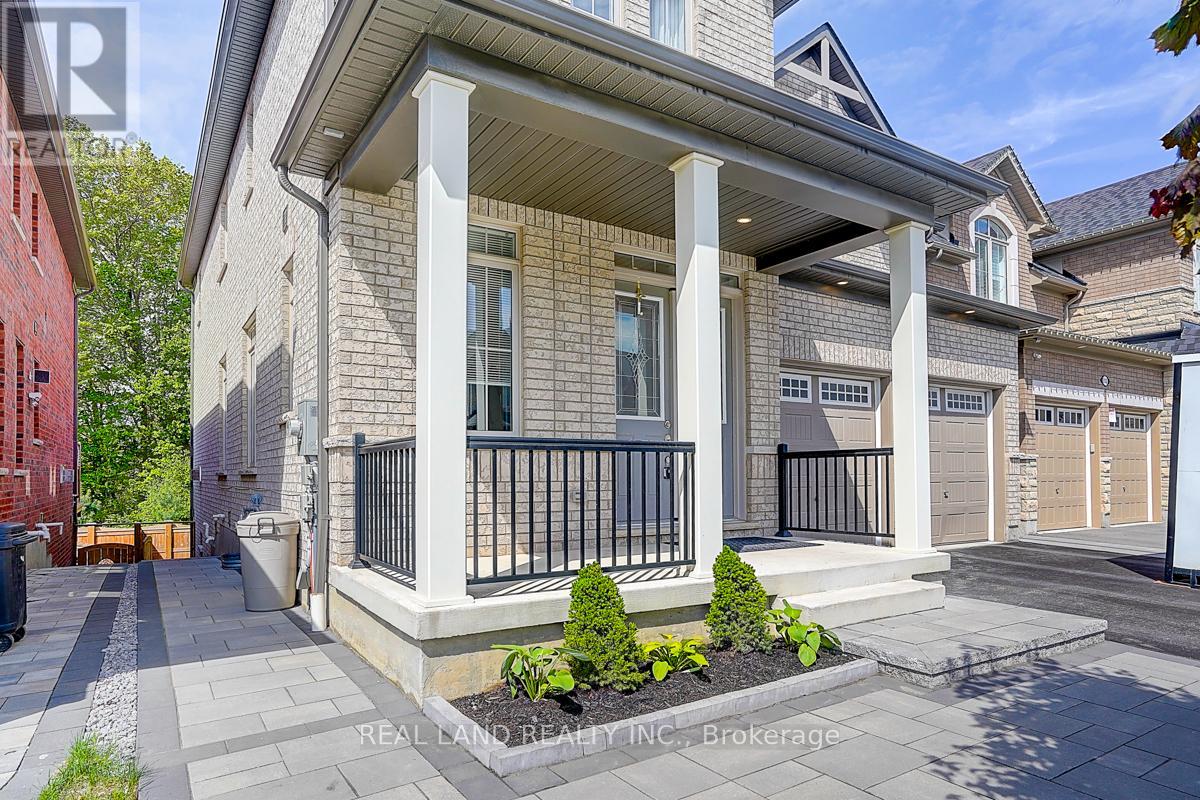 111 Auckland Drive, Whitby, Ontario  L1P 0J4 - Photo 2 - E12157314