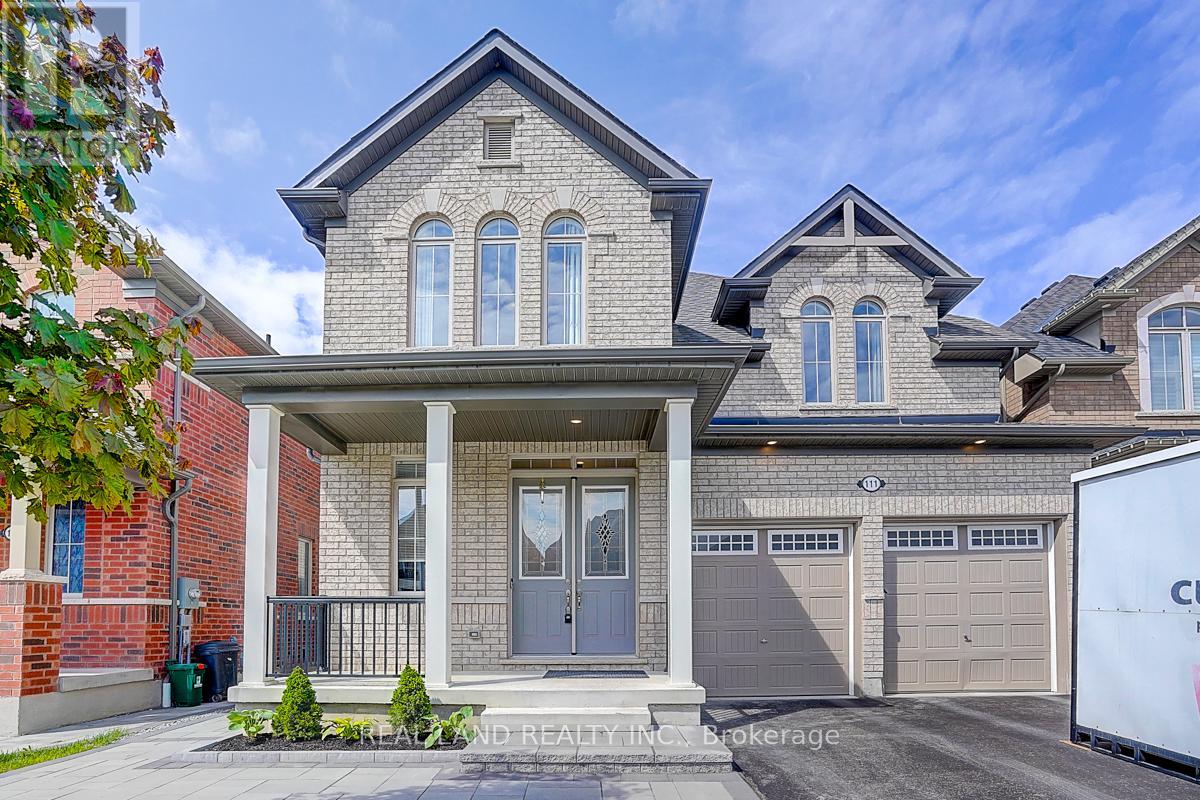 111 AUCKLAND DRIVE, Whitby, Ontario
