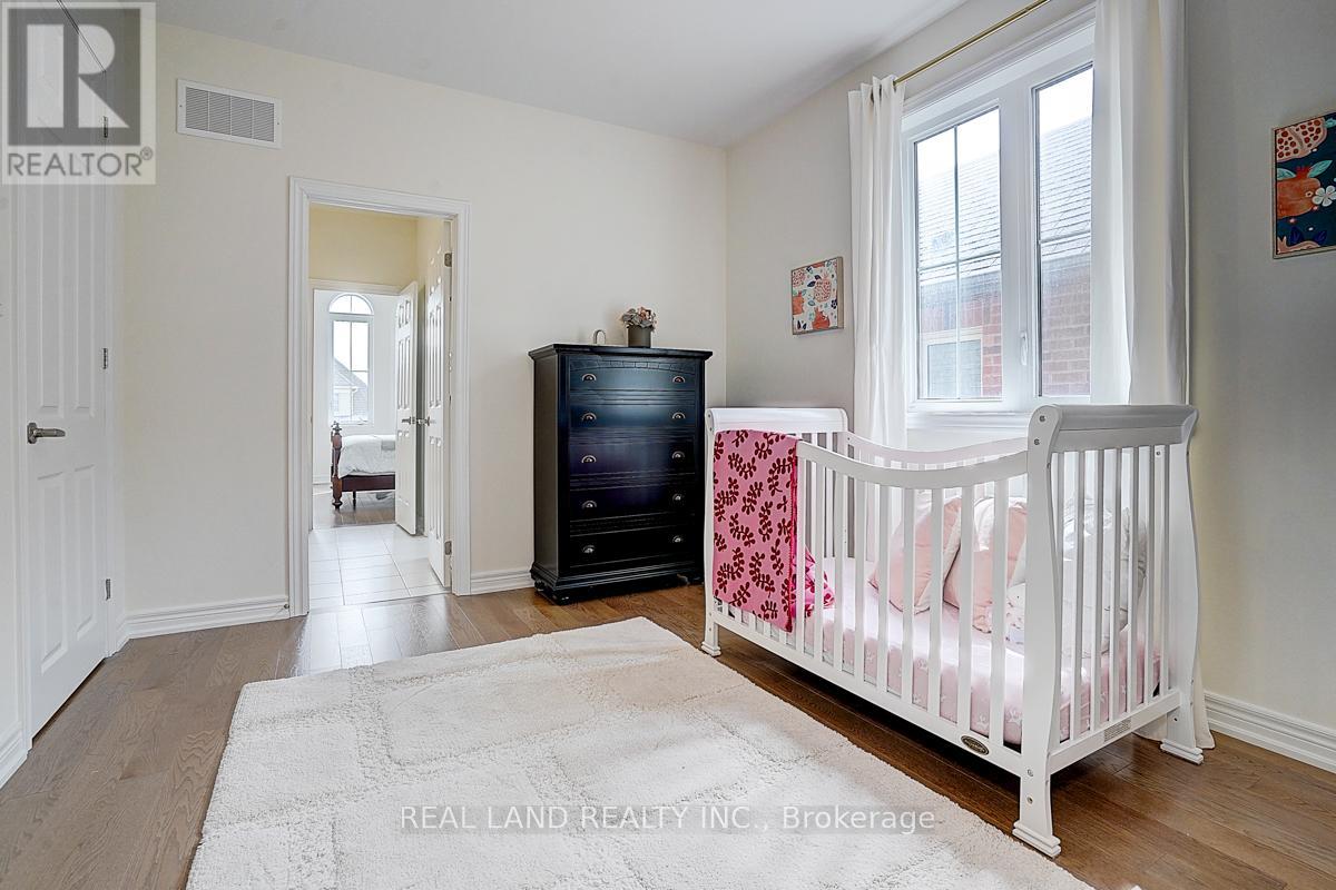 111 Auckland Drive, Whitby, Ontario  L1P 0J4 - Photo 37 - E12157314