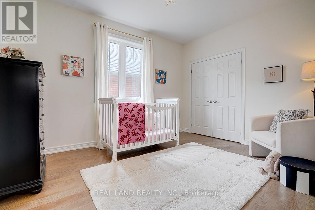 111 Auckland Drive, Whitby, Ontario  L1P 0J4 - Photo 36 - E12157314