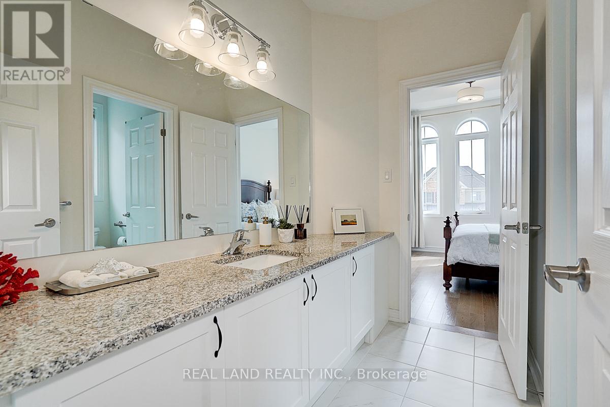 111 Auckland Drive, Whitby, Ontario  L1P 0J4 - Photo 38 - E12157314
