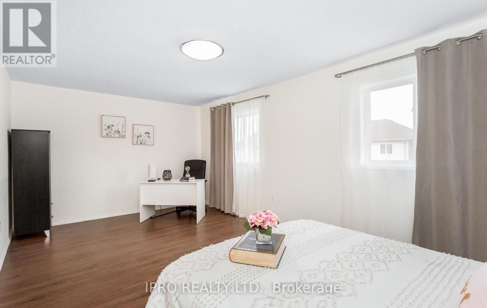 6150 Windfleet Crescent, Mississauga, Ontario  L5V 2Z6 - Photo 24 - W12156146