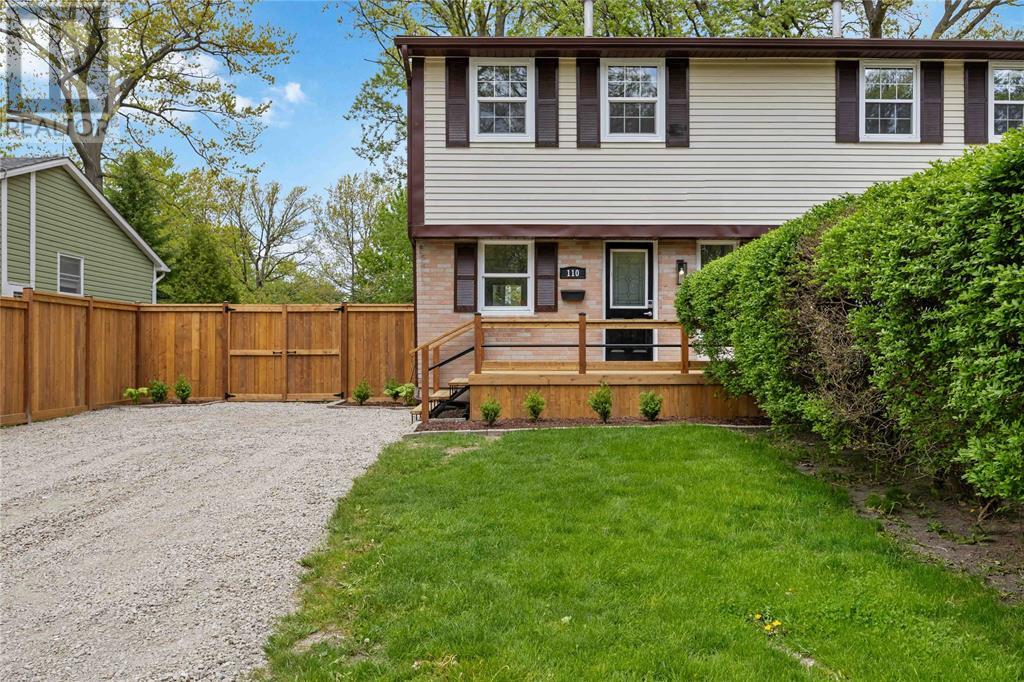 110 Fairview Place, Sarnia, Ontario  N7S 4E1 - Photo 1 - 25012393
