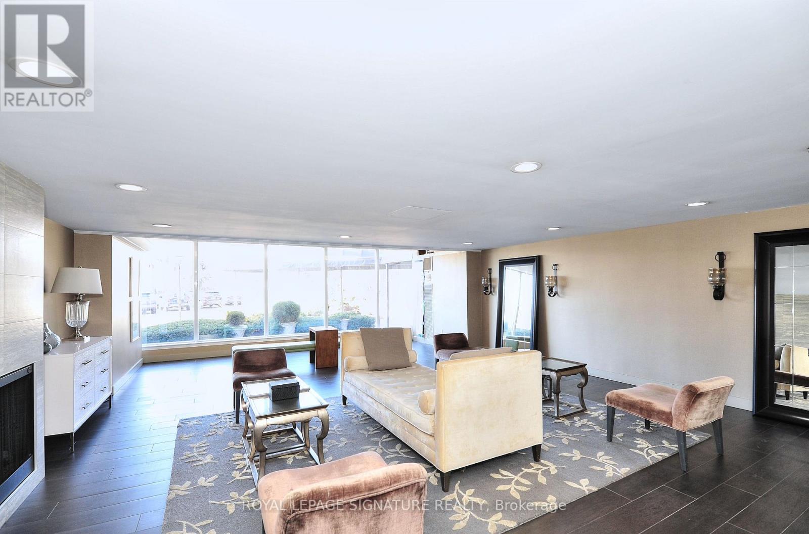 1208 - 7811 YONGE STREET, Markham, Ontario