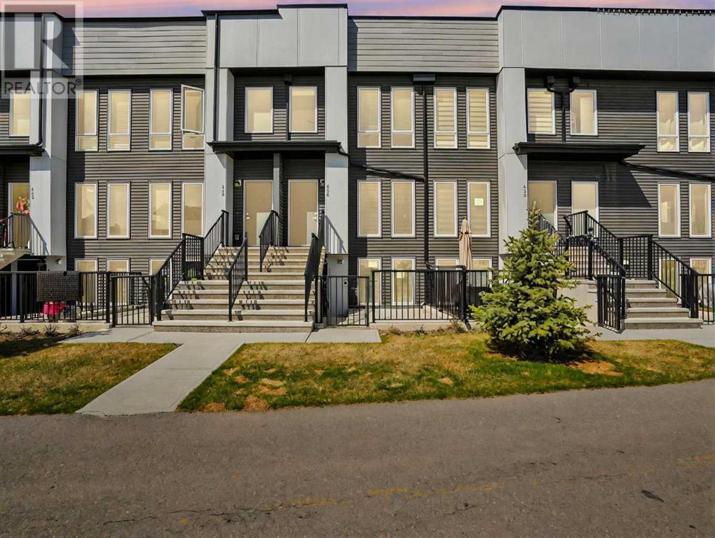 Property at 452 Seton Circle SE image 2