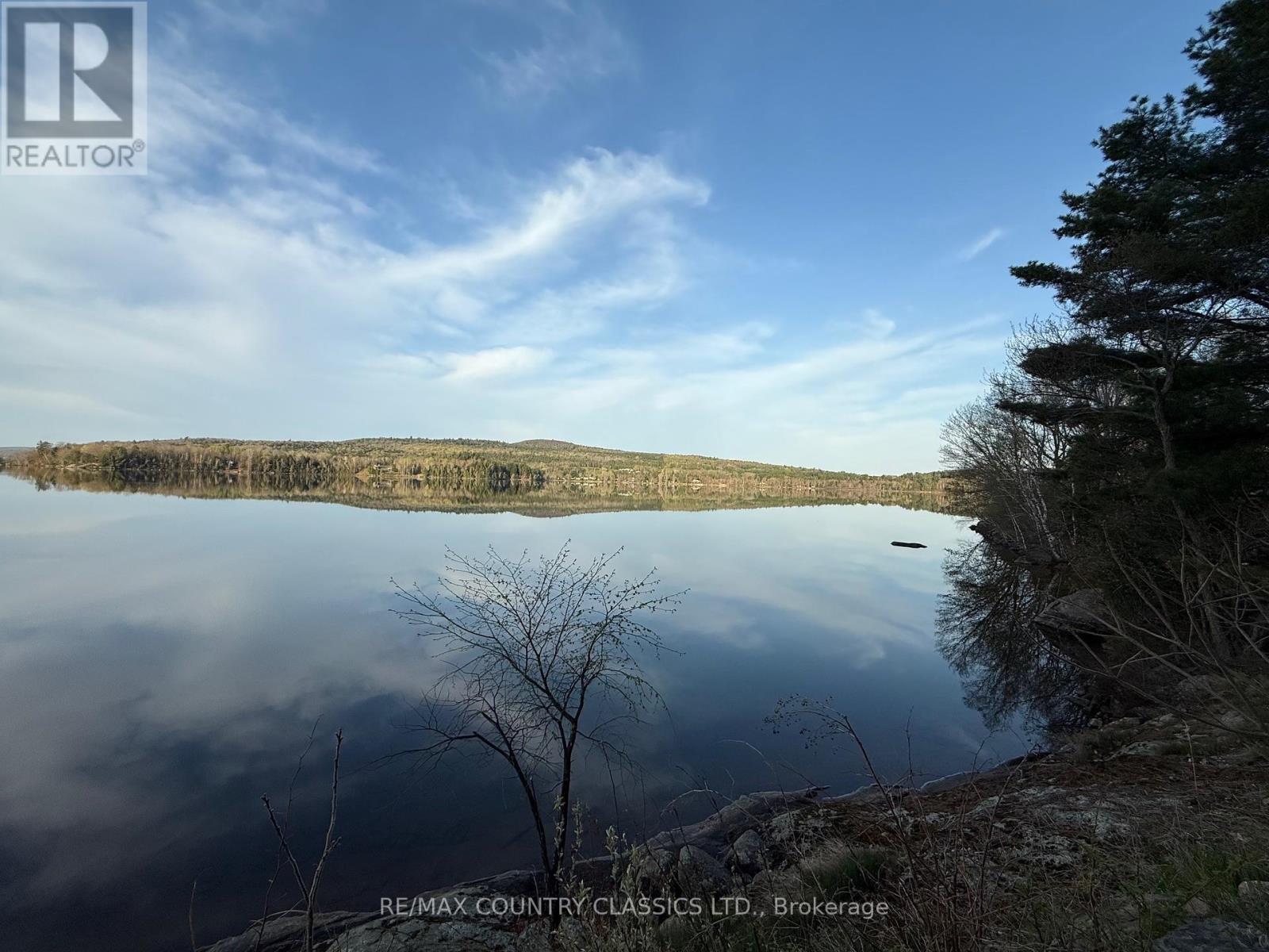 272 Mask Island Drive S, Madawaska Valley, Ontario  K0J 1B0 - Photo 20 - X12088497