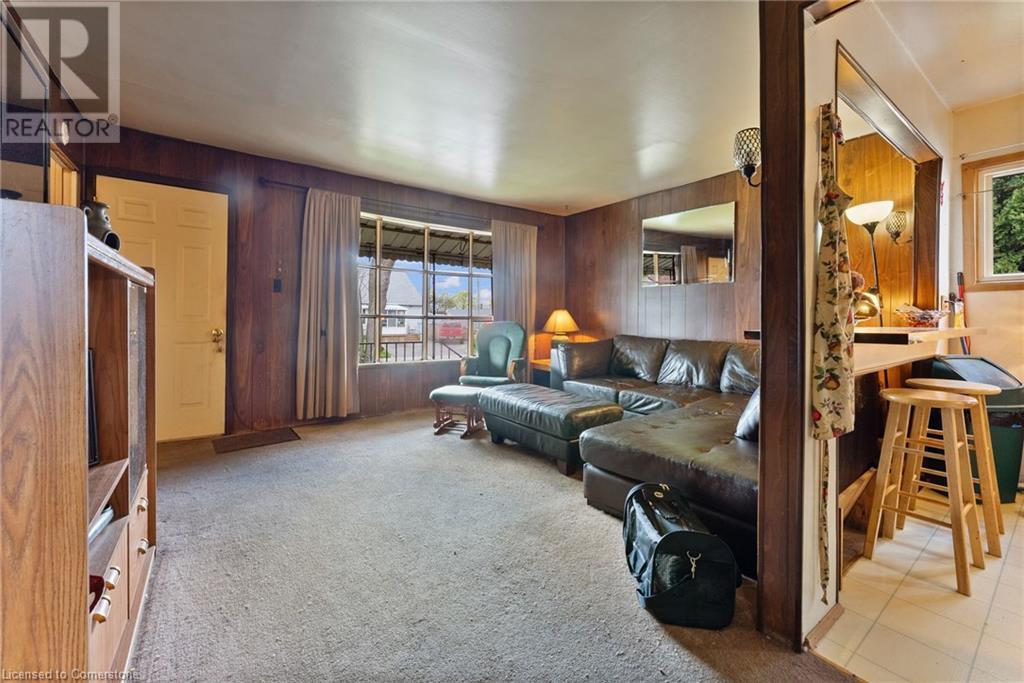 Property at 296 IVON Avenue image 5