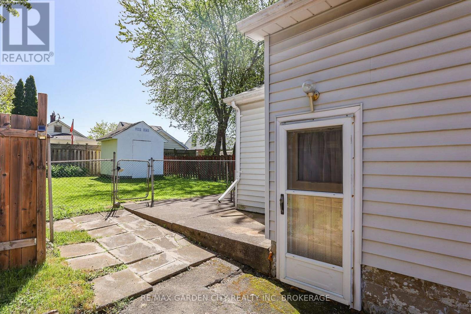 144 Mcalpine Avenue S, Welland, Ontario  L3B 1T6 - Photo 24 - X12157412