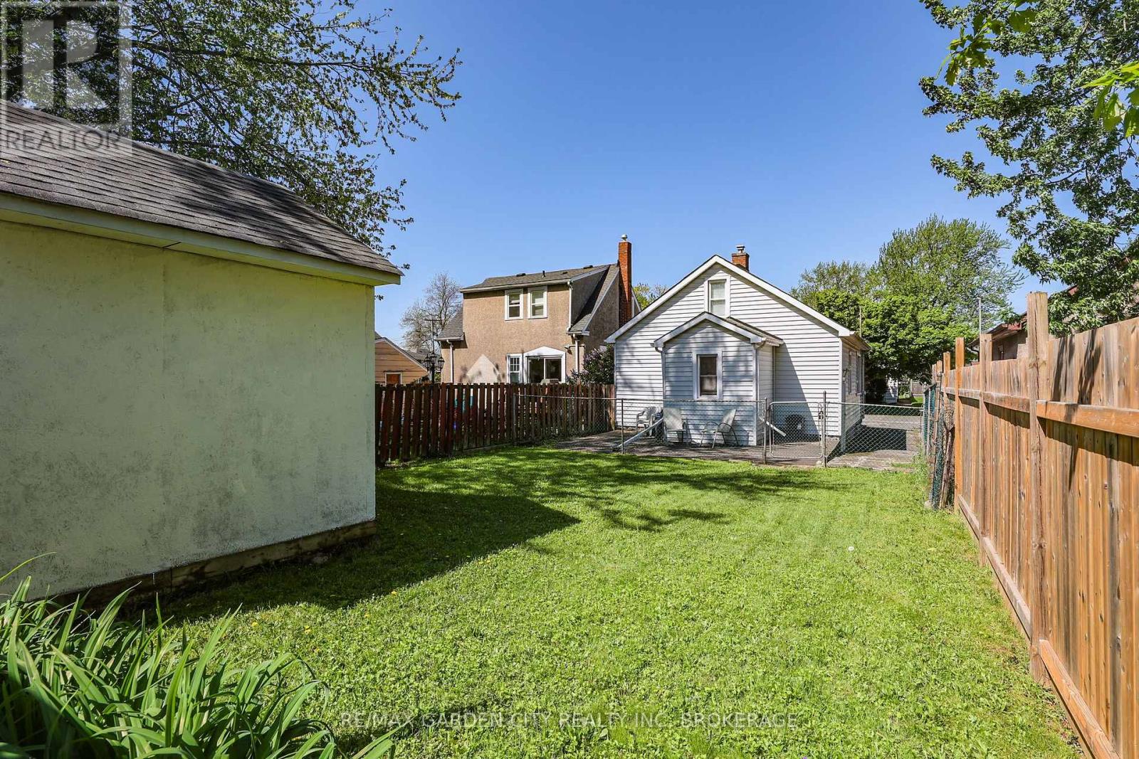144 Mcalpine Avenue S, Welland, Ontario  L3B 1T6 - Photo 27 - X12157412