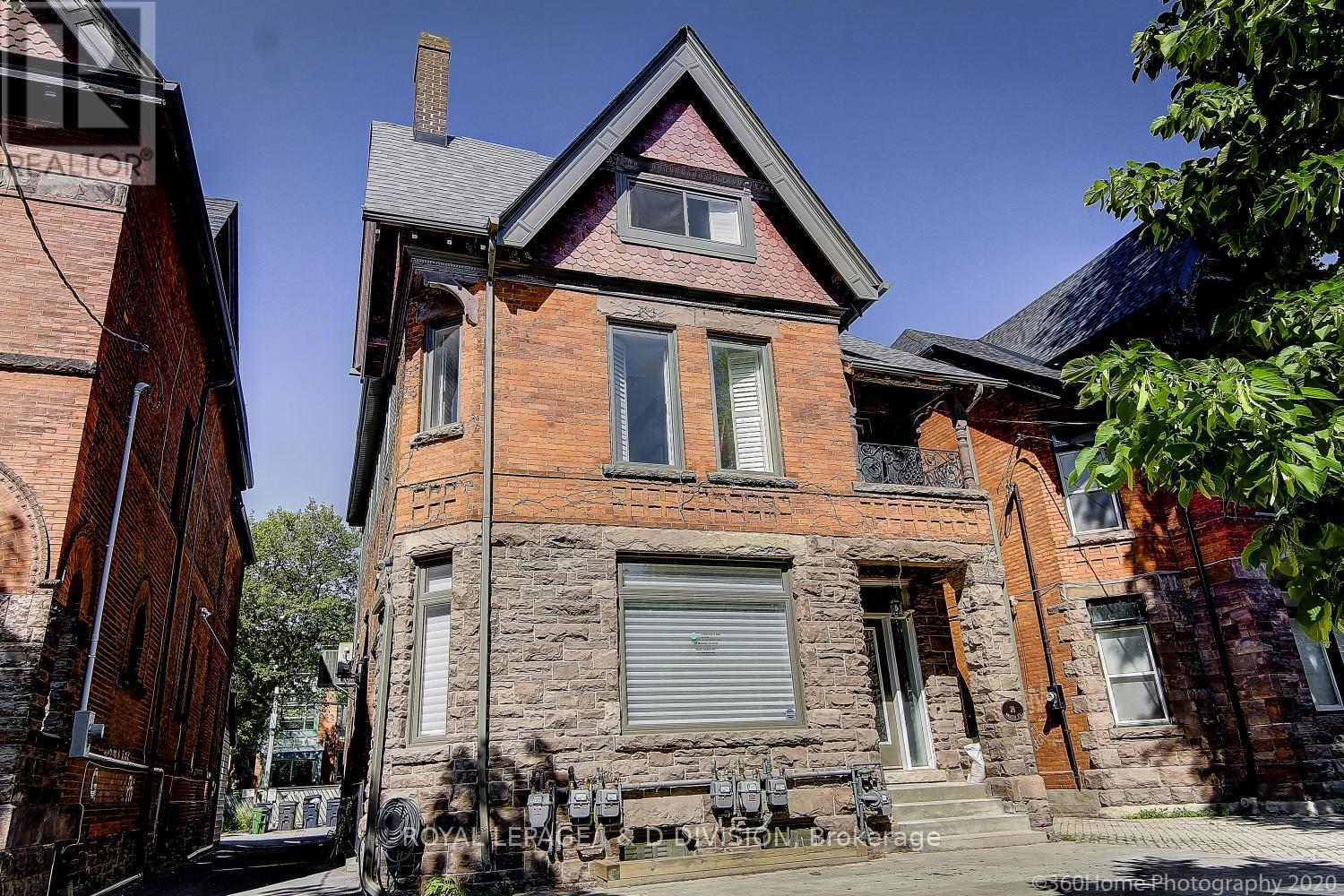 06 - 28 MADISON AVENUE, Toronto, Ontario