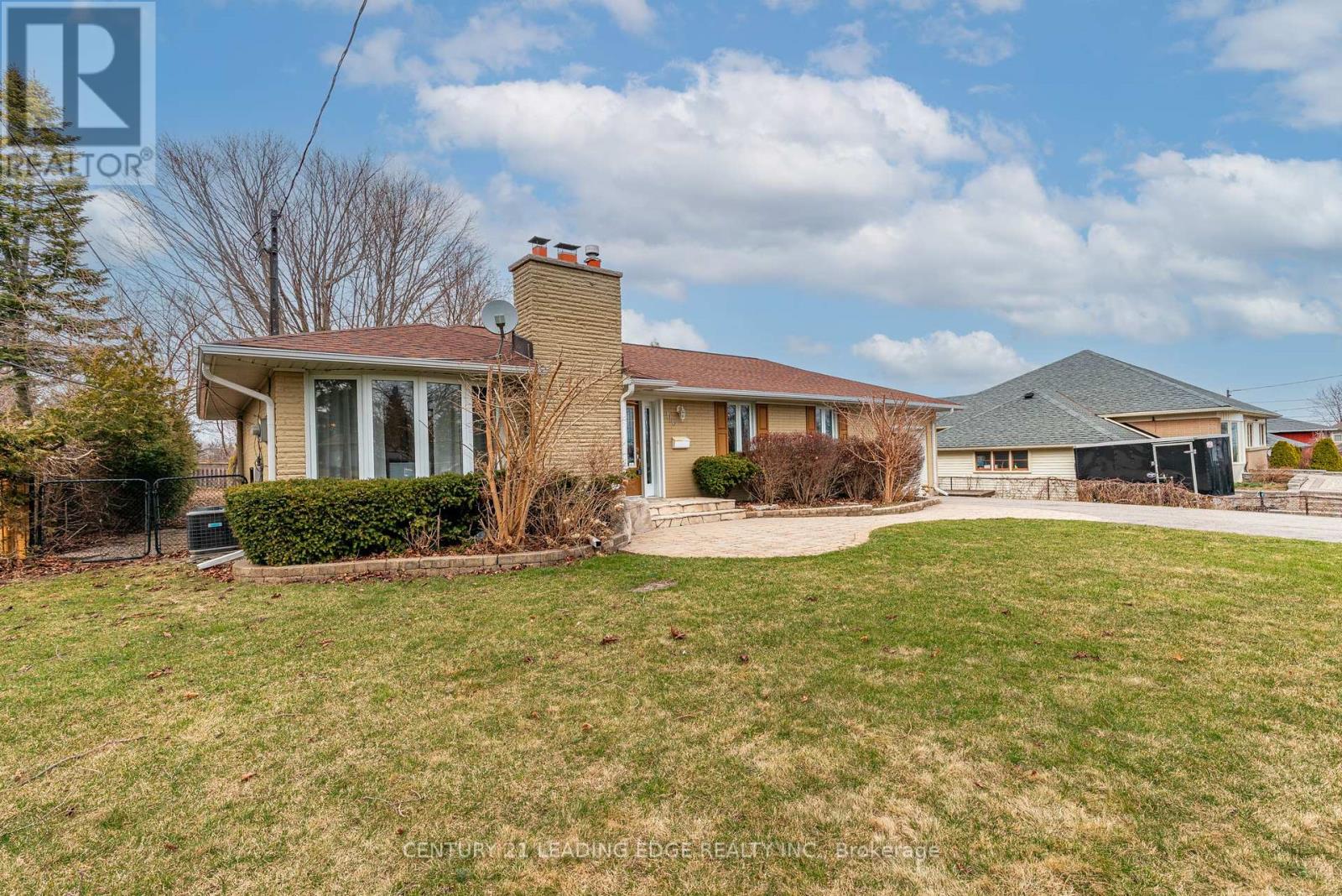 116 Broadview Avenue, Whitby, Ontario  L1N 2G5 - Photo 2 - E12157397