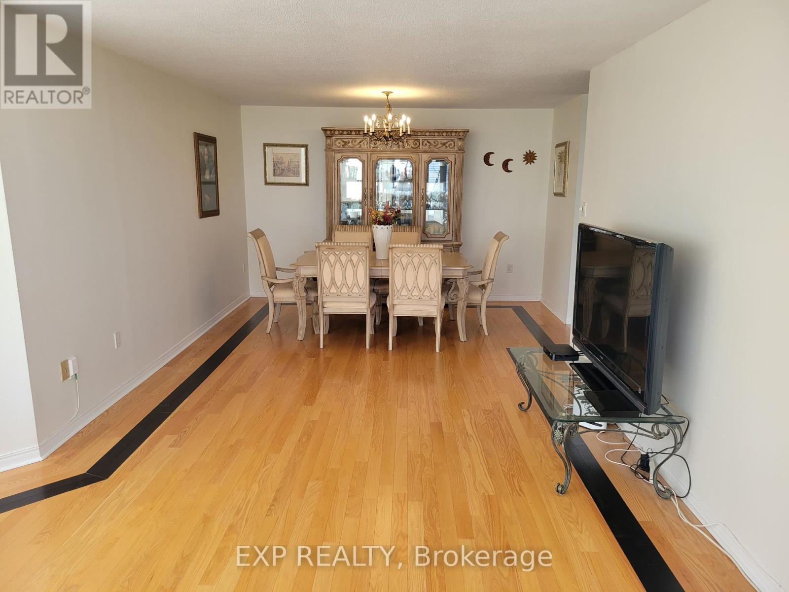 1005 - 7250 Yonge Street, Vaughan, Ontario  L4J 7X1 - Photo 10 - N12157411