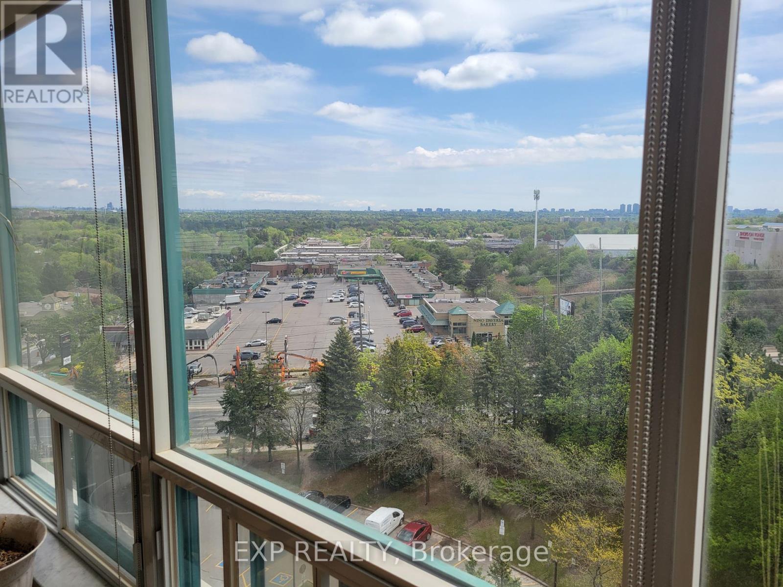 1005 - 7250 Yonge Street, Vaughan, Ontario  L4J 7X1 - Photo 12 - N12157411