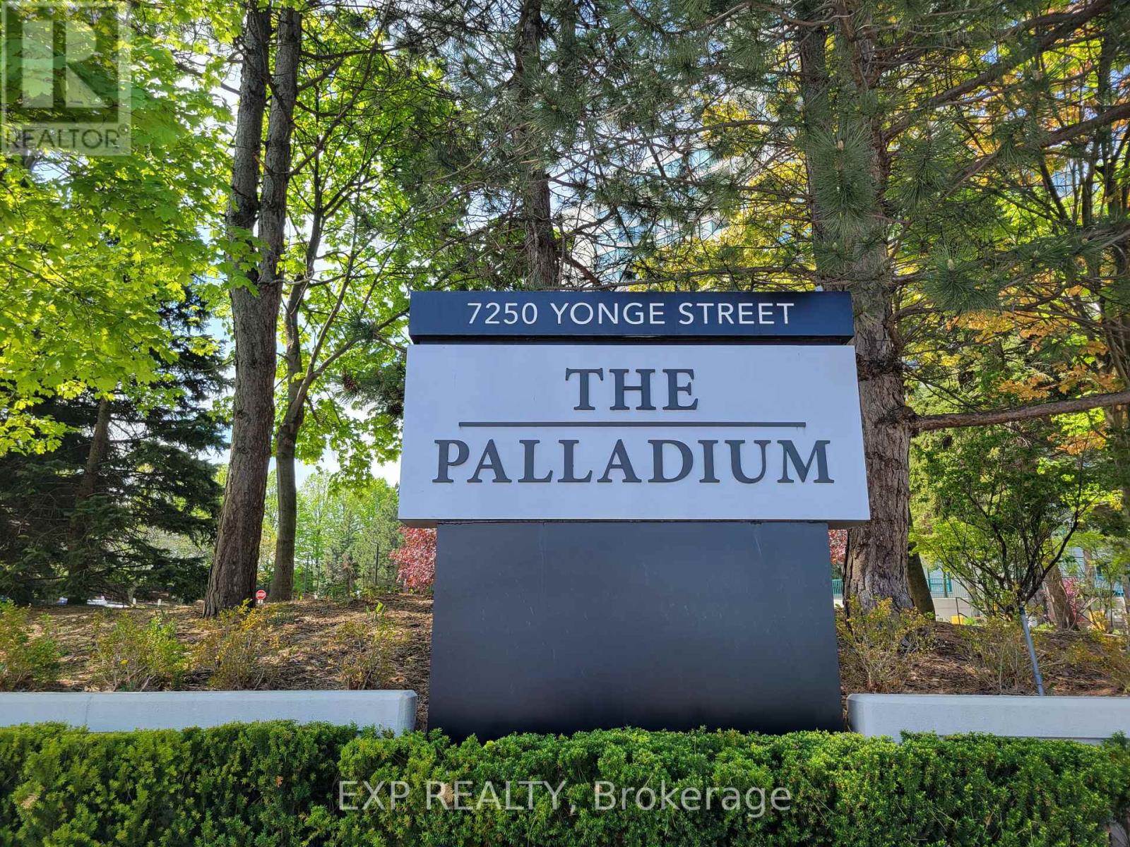 1005 - 7250 Yonge Street, Vaughan, Ontario  L4J 7X1 - Photo 3 - N12157411
