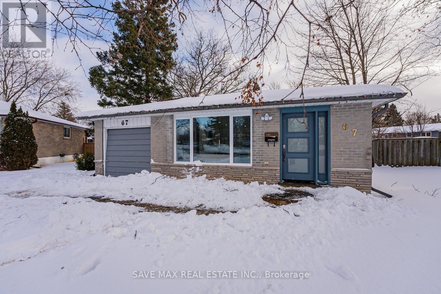 Property at 67 RUSTIC CRESCENT image 3