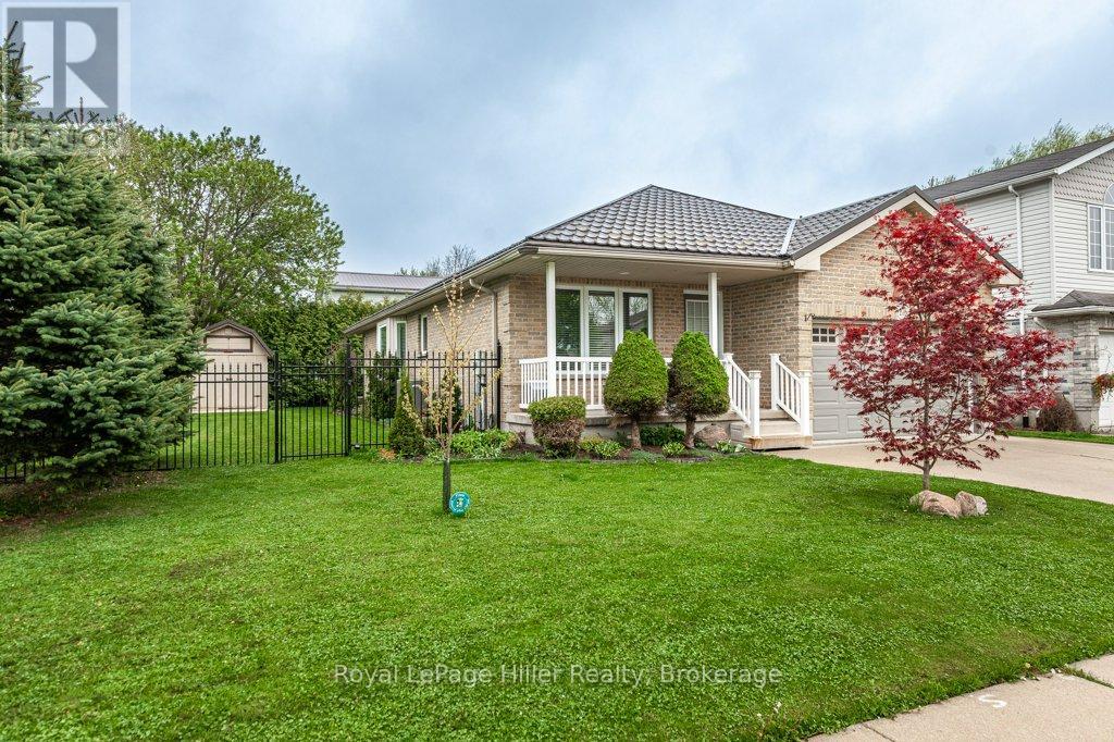 176 Franklin Drive, Stratford, Ontario  N5A 7N6 - Photo 3 - X12147760