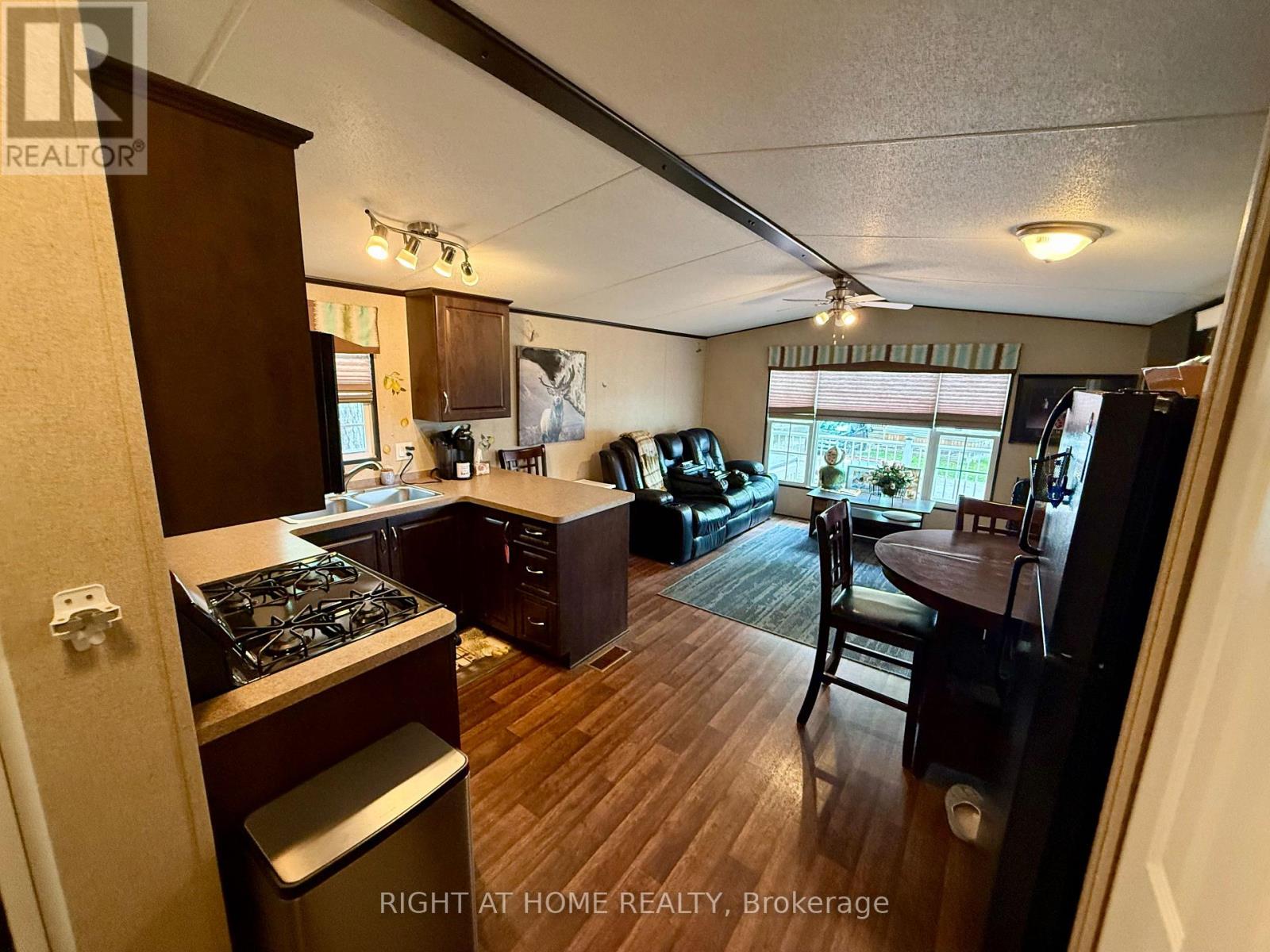 63 - 1082 Shamrock Marina Road, Gravenhurst, Ontario  P0E 1N0 - Photo 13 - X12157417