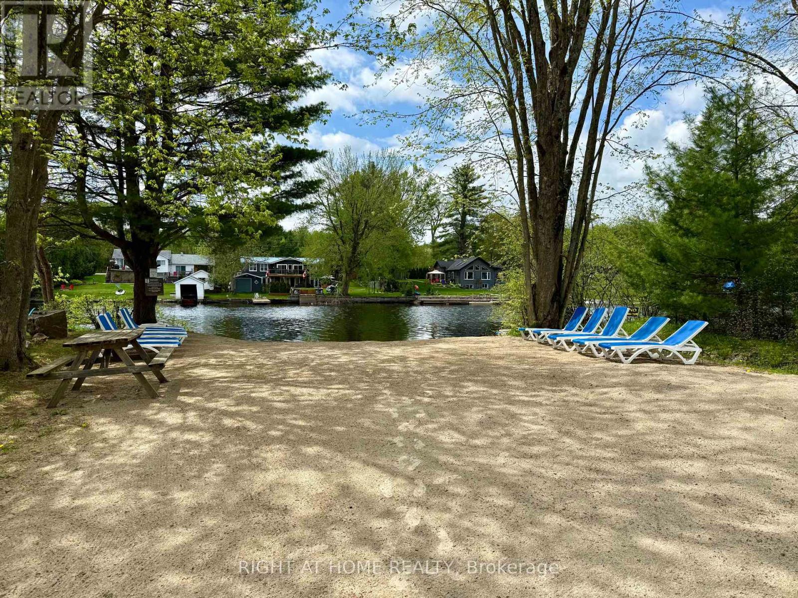 63 - 1082 Shamrock Marina Road, Gravenhurst, Ontario  P0E 1N0 - Photo 9 - X12157417