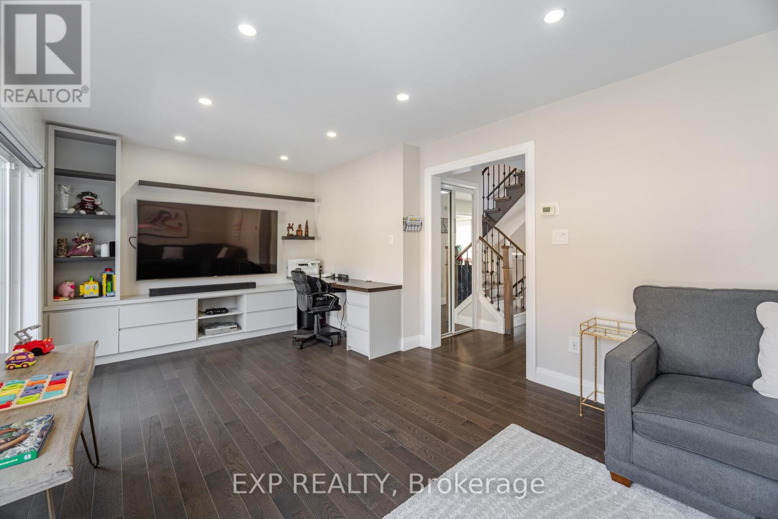 10 Seton Park Road, Toronto, Ontario  M3C 3Z6 - Photo 25 - C12093658