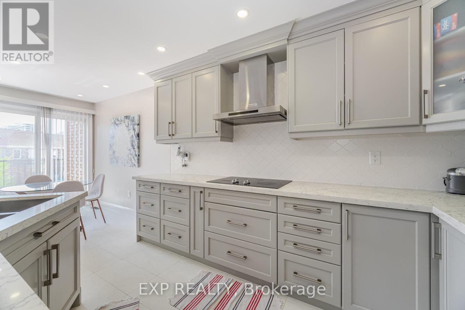 10 Seton Park Road, Toronto, Ontario  M3C 3Z6 - Photo 20 - C12093658