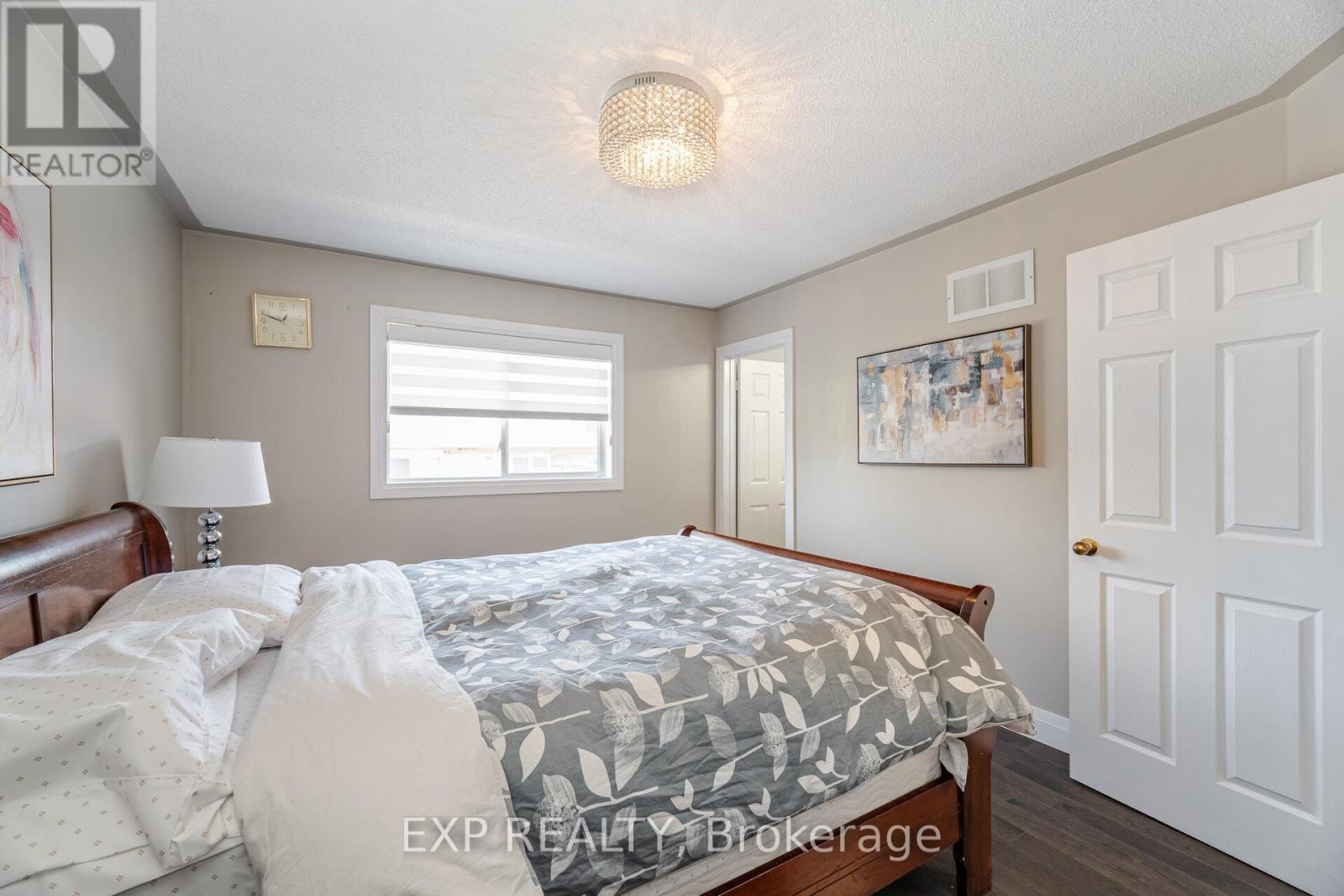10 Seton Park Road, Toronto, Ontario  M3C 3Z6 - Photo 35 - C12093658