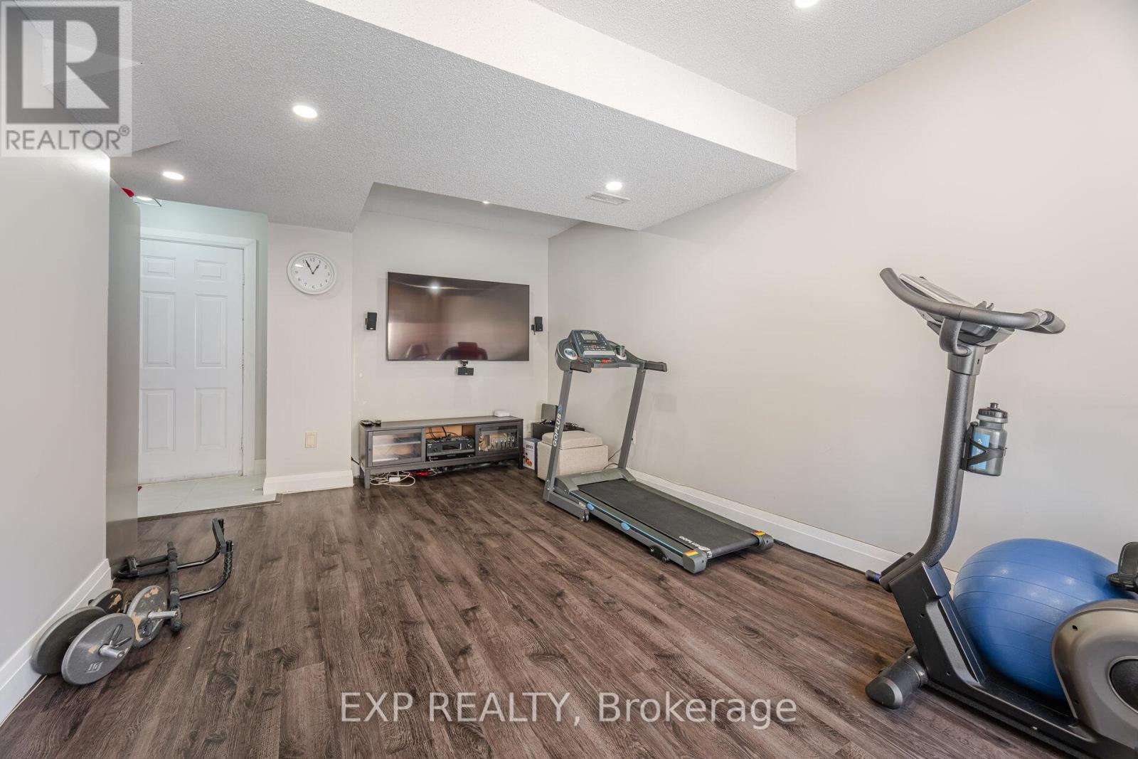 10 Seton Park Road, Toronto, Ontario  M3C 3Z6 - Photo 45 - C12093658