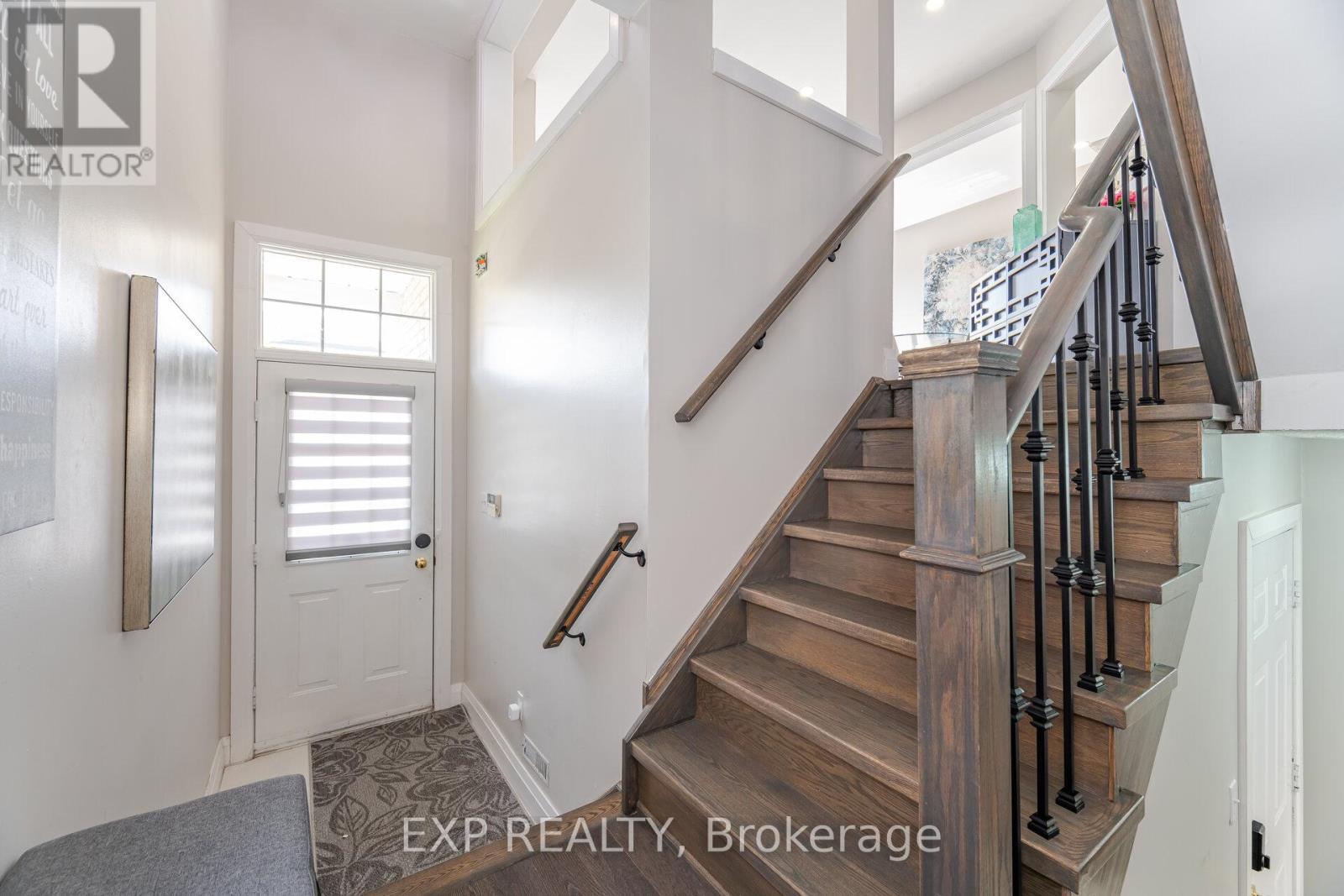 10 Seton Park Road, Toronto, Ontario  M3C 3Z6 - Photo 6 - C12093658