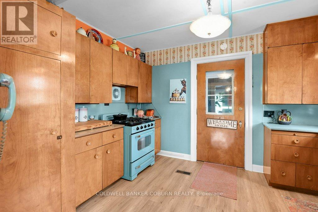 5680 Cherry Street, South Dundas, Ontario  K0C 1X0 - Photo 9 - X12153122