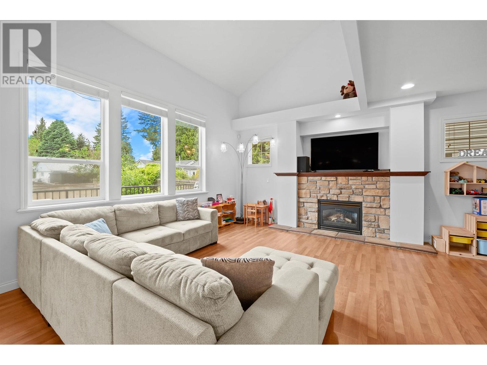 Property at 109 21868 LOUGHEED HIGHWAY image 3