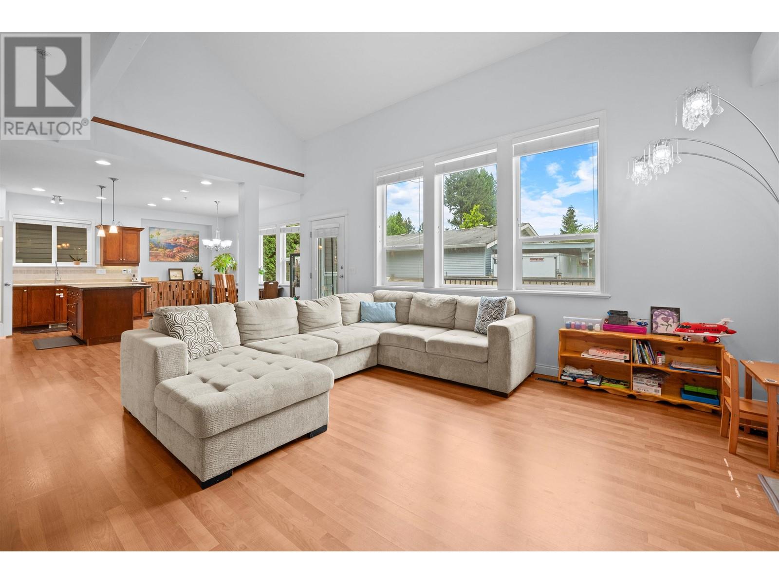 Property at 109 21868 LOUGHEED HIGHWAY image 4