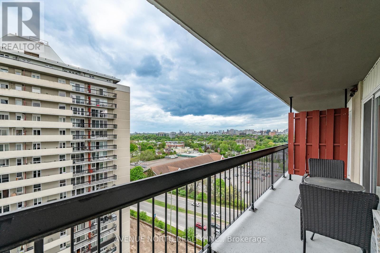 1504 - 158a Mcarthur Avenue, Ottawa, Ontario  K1L 7E7 - Photo 17 - X12157469
