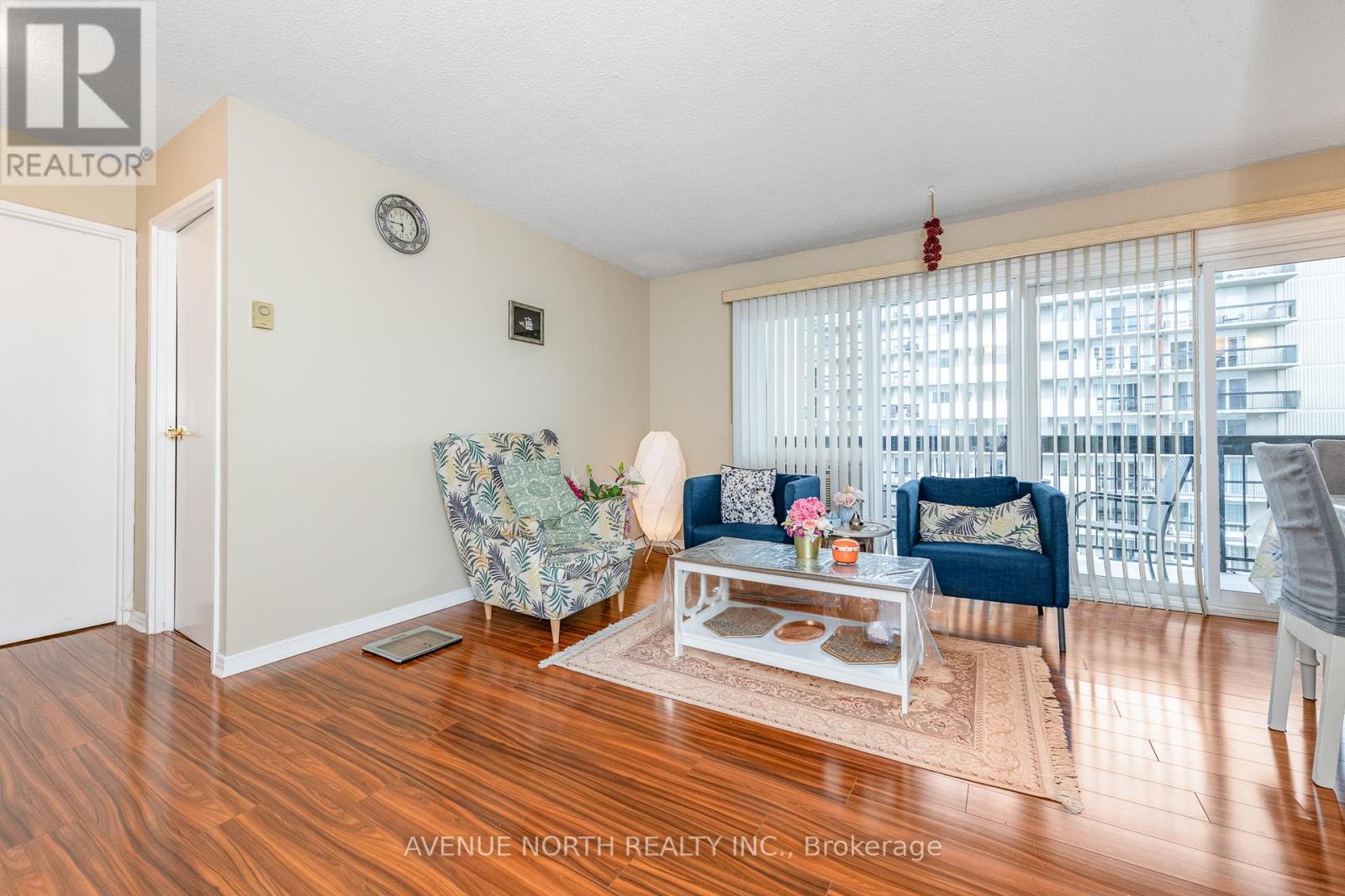 1504 - 158a Mcarthur Avenue, Ottawa, Ontario  K1L 7E7 - Photo 4 - X12157469