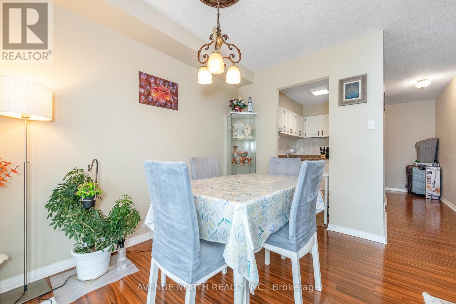1504 - 158a Mcarthur Avenue, Ottawa, Ontario  K1L 7E7 - Photo 7 - X12157469