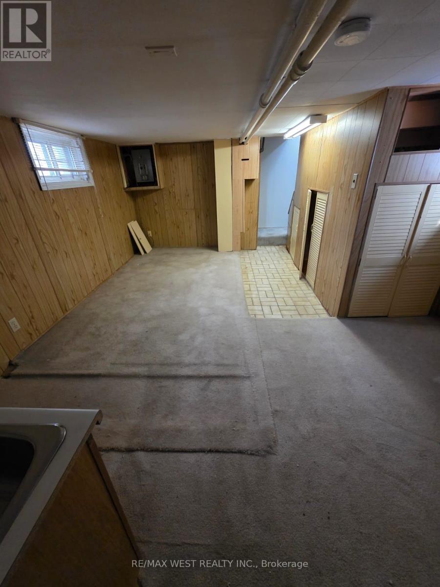 160 King Edward Avenue, Toronto, Ontario  M4C 5J8 - Photo 15 - E12157437