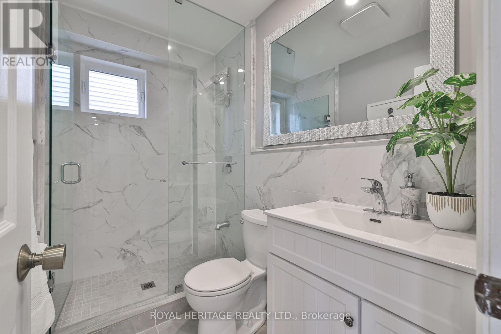 1131 Harvest Drive, Pickering, Ontario  L1X 1B5 - Photo 26 - E12150921
