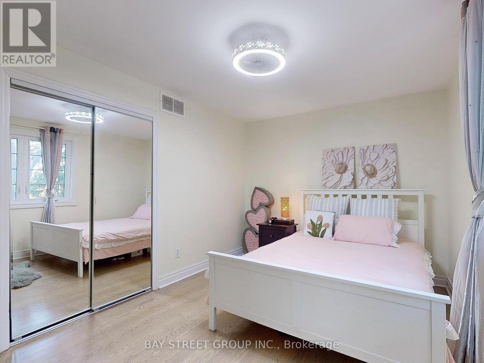 45 Enfield Avenue, Toronto, Ontario  M8W 1T6 - Photo 16 - W12157438