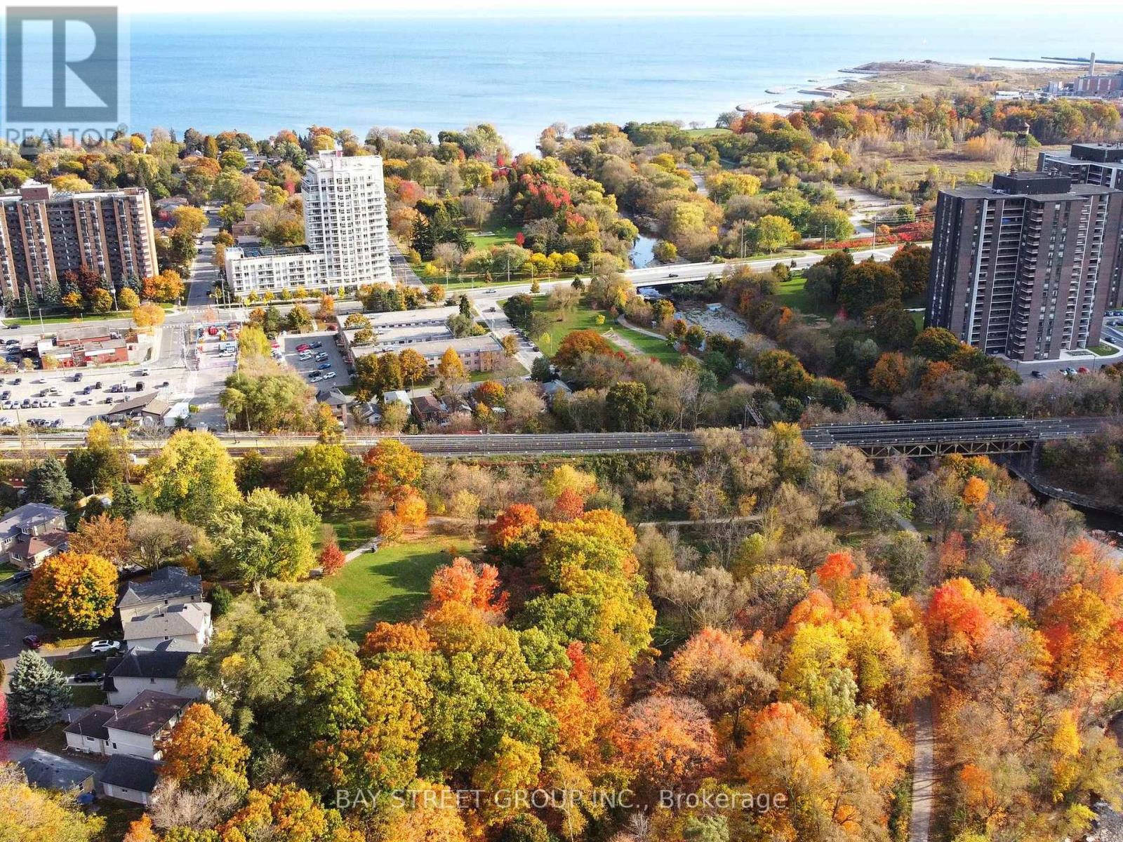45 Enfield Avenue, Toronto, Ontario  M8W 1T6 - Photo 33 - W12157438