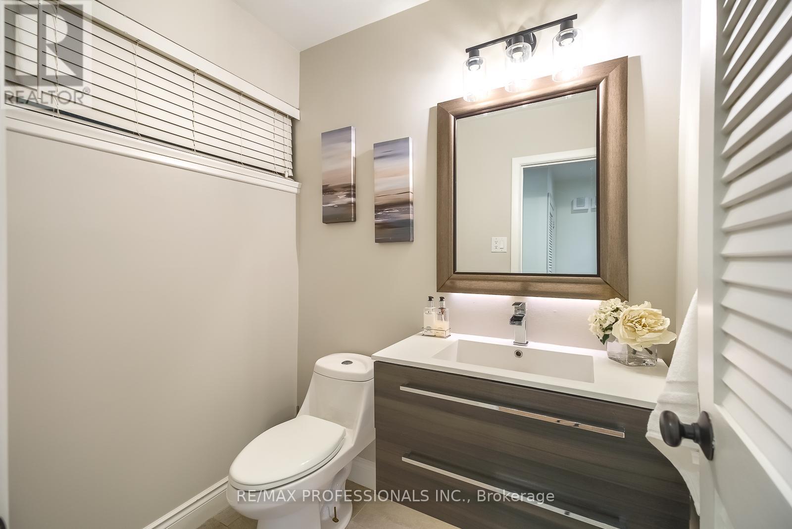 6 Ainsley Gardens, Toronto, Ontario  M9A 1M5 - Photo 26 - W12157457
