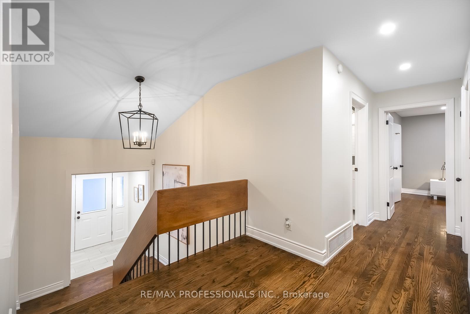 6 Ainsley Gardens, Toronto, Ontario  M9A 1M5 - Photo 27 - W12157457