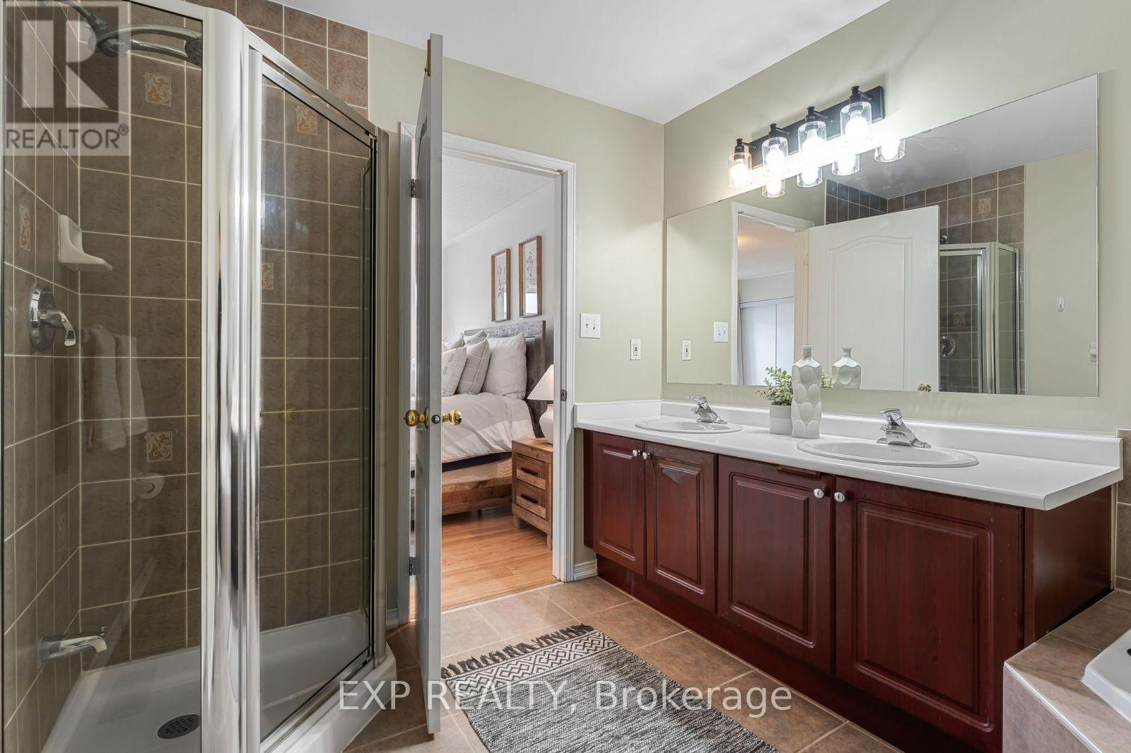 82 - 1489 Heritage Way, Oakville, Ontario  L6M 4M6 - Photo 18 - W12157470