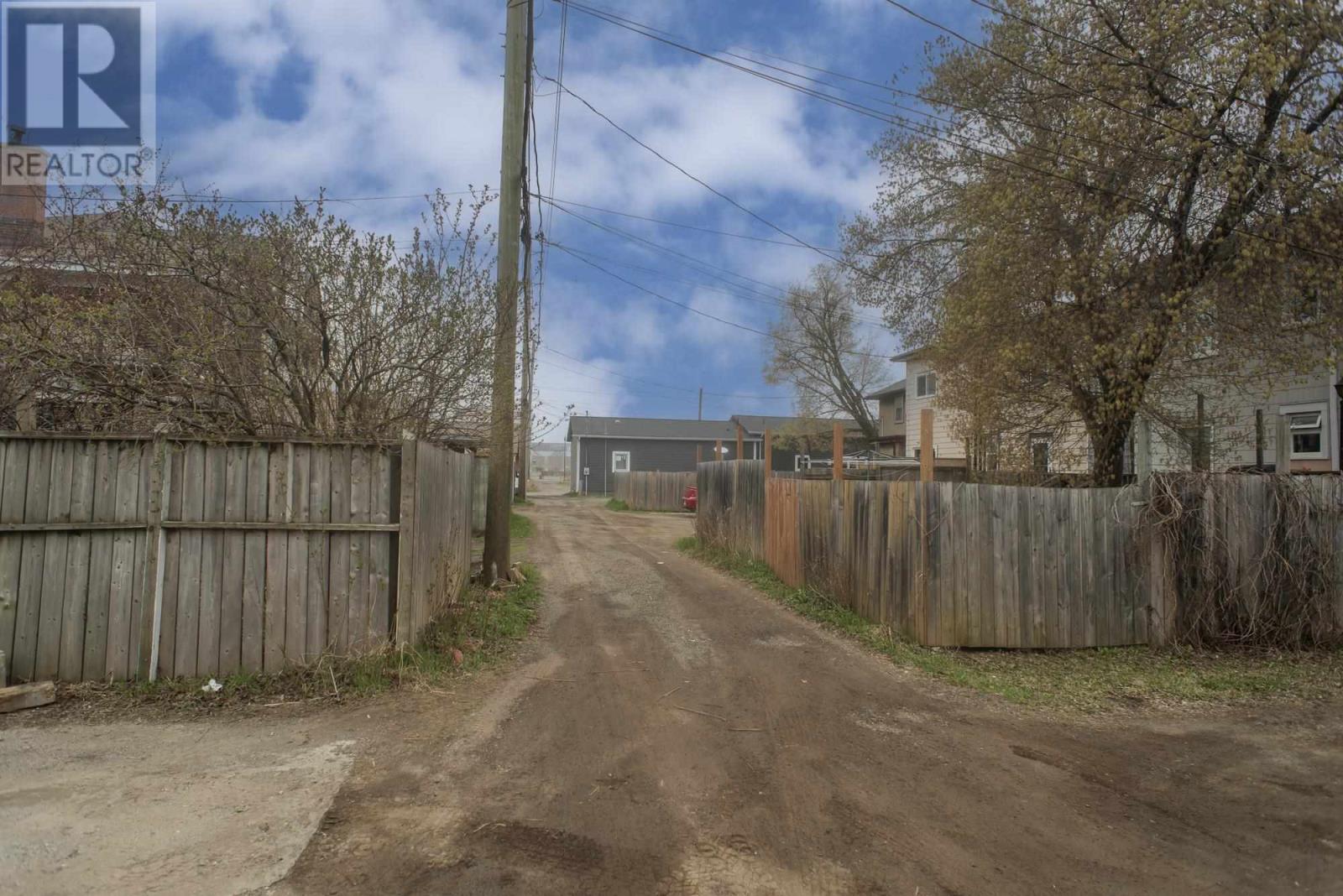 Property at 232 Archibald ST N image 5